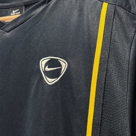 Nike DriFit Workout / Soccer Tee - Picture 2 of 5